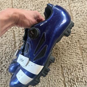 BOA Women's Athletic Shoes - Blue and White